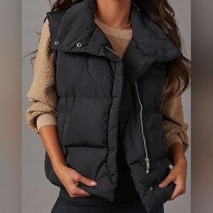 Woman's sleeveless Puffer Vest - M